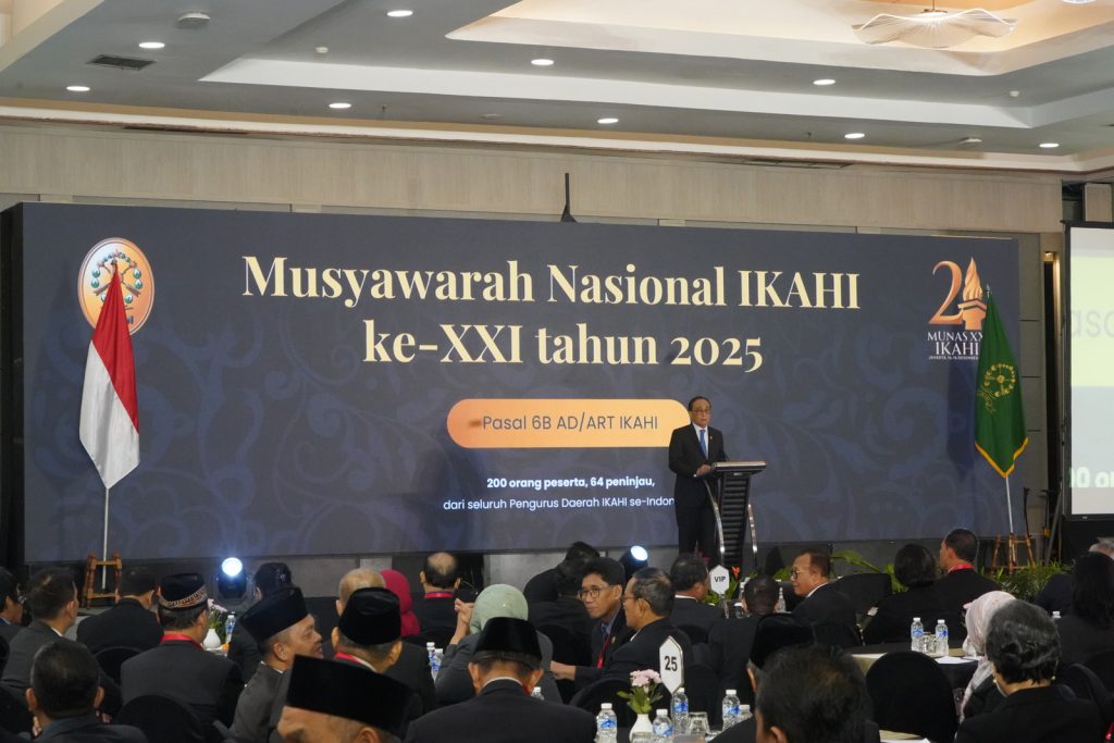 IKAHI Peduli: Ketua Mahkamah Agung Serahkan Donasi untuk Korban Banjir Sumatera 2025