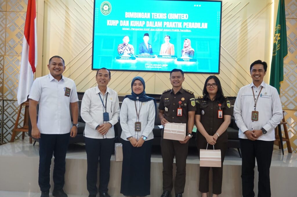 Pengadilan Negeri Karawang Mantapkan Kesiapan Implementasi KUHP dan KUHAP Baru melalui Bimtek Terpadu