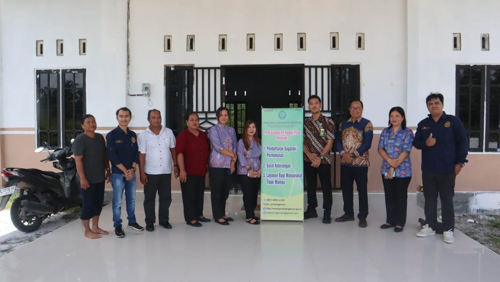 Ketika Pengadilan Negeri Pulang Pisau Datang: Permohonan Warga yang Dijemput di Desa Parahangan