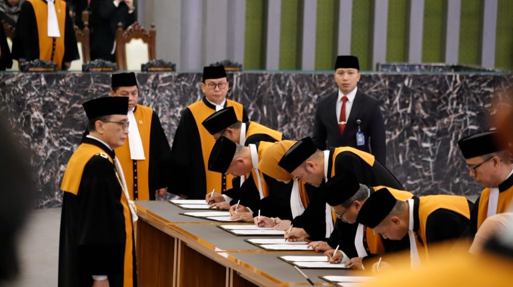 Ketua MA Pimpin Prosesi Sumpah Jabatan dan Pelantikan 10 Hakim Agung dan 3 Hakim Ad Hoc MA: Momentum Baru bagi Lembaga Peradilan Indonesia