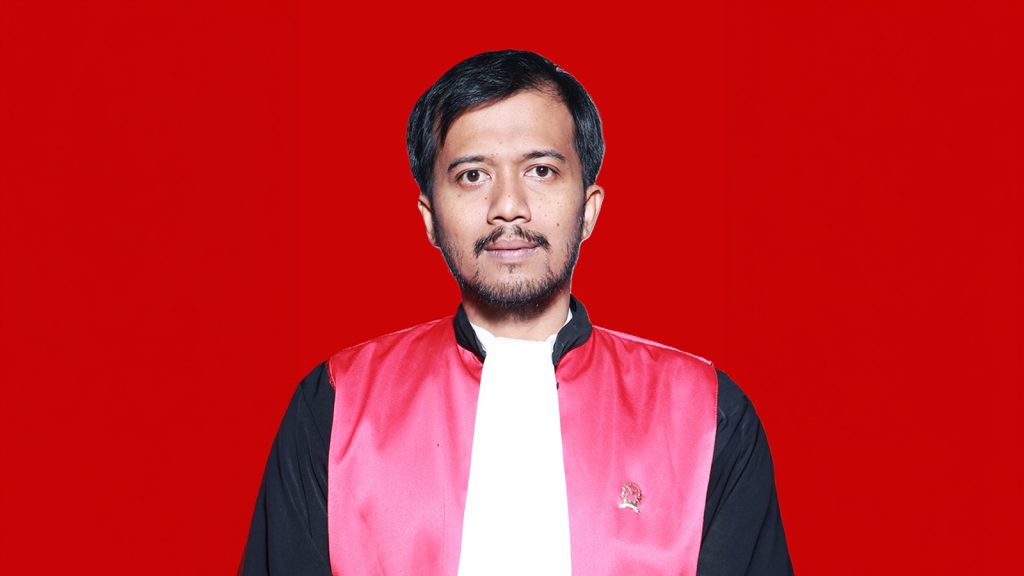 Transformasi Asas Keterbukaan Pengadilan dan Digitalisasi Peradilan: Perspektif Konstitusionalisme Hak Atas Informasi